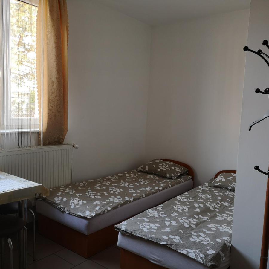 Noclegi U Adama Kajetany Exterior foto